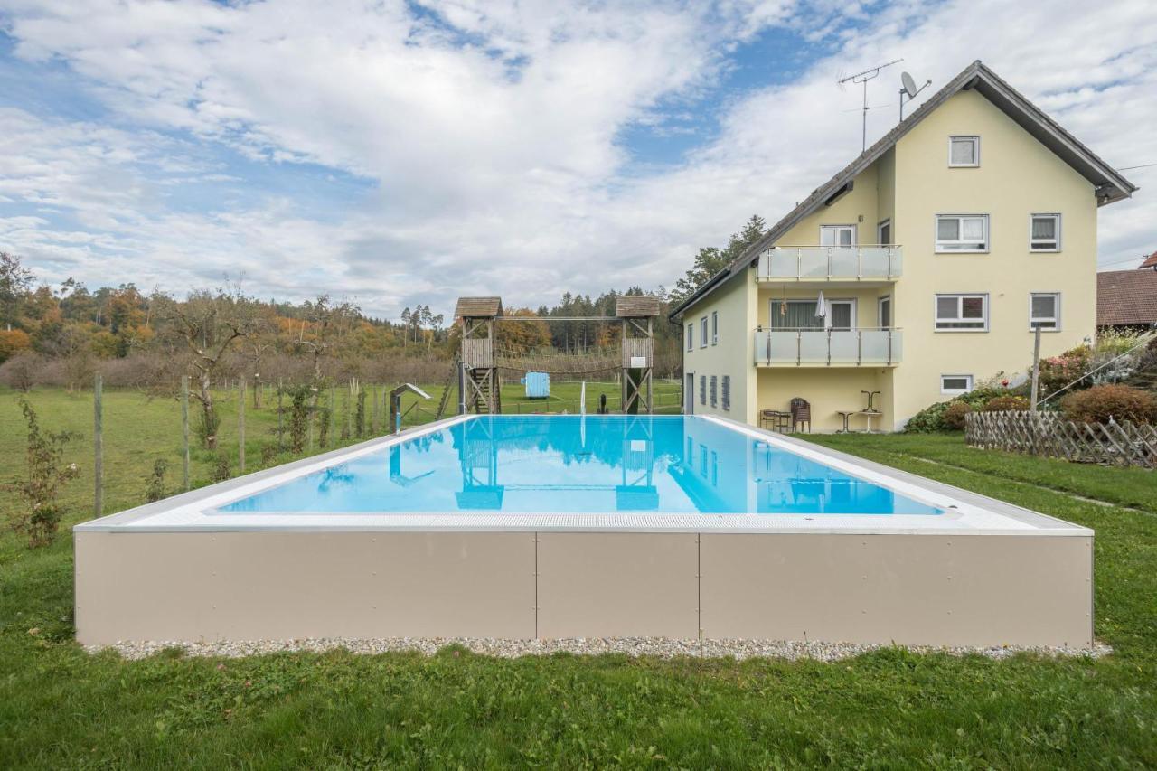 Апартаменты Zapfs Bauernhof Stiefmuetterchen Тетнанг Экстерьер фото